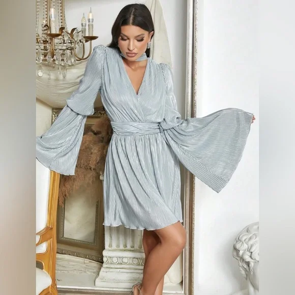 Elegant Vintage Dress Silver V-Neck Ballon sleeves Cinched waist - Size L - Picture 1 of 11